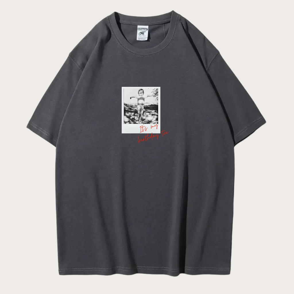 Polaroid-style 1 photo